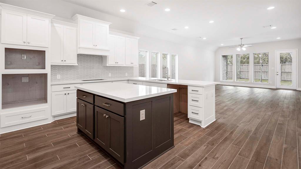 7518 1 Cascades Pass Drive, Porter, Texas 77365, 4 Bedrooms Bedrooms, 6 Rooms Rooms,3 BathroomsBathrooms,Single-family,For Sale,Cascades Pass,61038390
