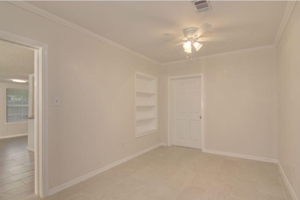 406 1 Wakefield Drive, League City, Texas 77573, 5 Bedrooms Bedrooms, 15 Rooms Rooms,3 BathroomsBathrooms,Single-family,For Sale,Wakefield,61378414