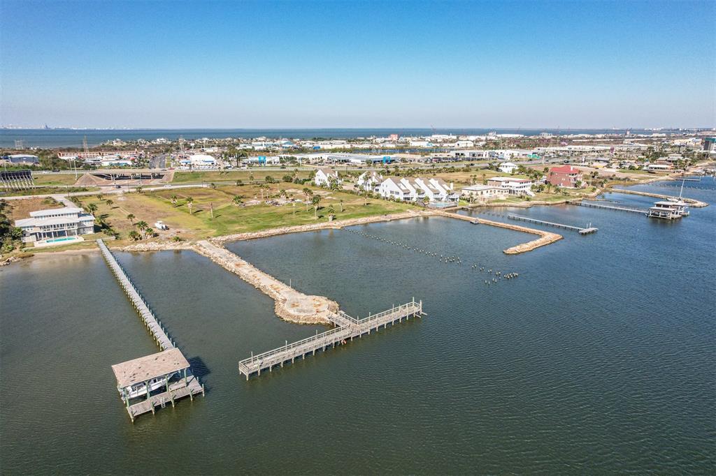 8219 Teichman Road, Galveston, Texas 77554, ,Lots,For Sale,Teichman,50389759