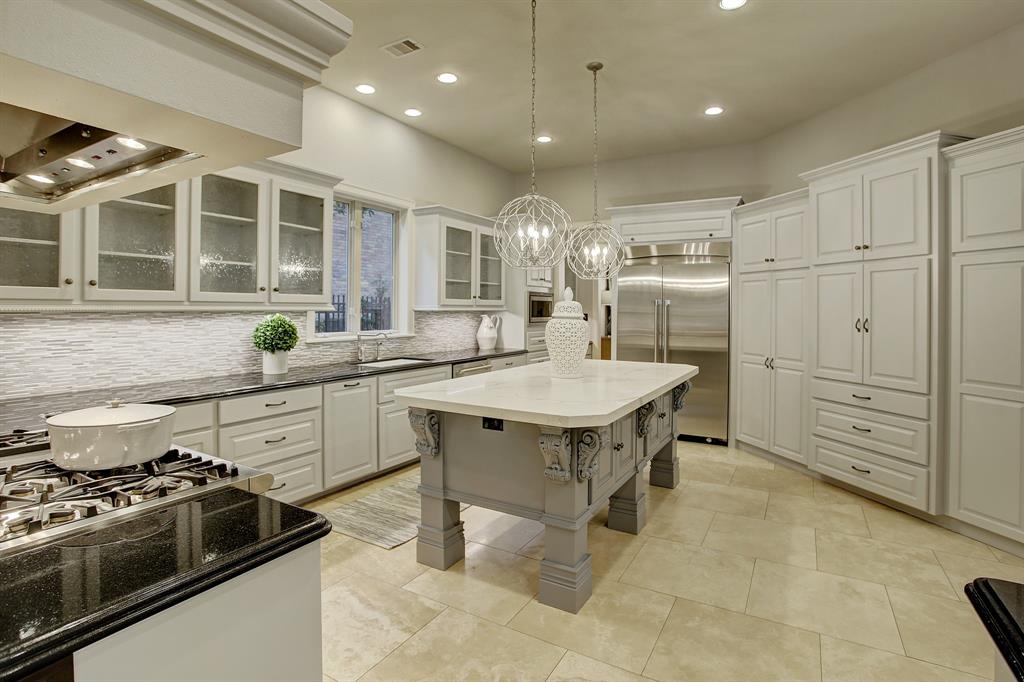 2315 3 Bolsover Street, Houston, Texas 77005, 4 Bedrooms Bedrooms, 14 Rooms Rooms,5 BathroomsBathrooms,Single-family,For Sale,Bolsover,64534955