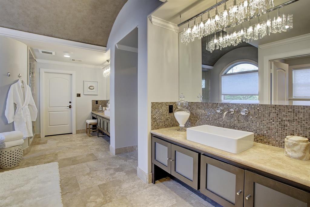 2315 3 Bolsover Street, Houston, Texas 77005, 4 Bedrooms Bedrooms, 14 Rooms Rooms,5 BathroomsBathrooms,Single-family,For Sale,Bolsover,64534955