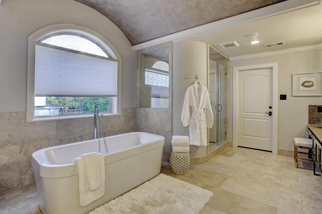 2315 3 Bolsover Street, Houston, Texas 77005, 4 Bedrooms Bedrooms, 14 Rooms Rooms,5 BathroomsBathrooms,Single-family,For Sale,Bolsover,64534955