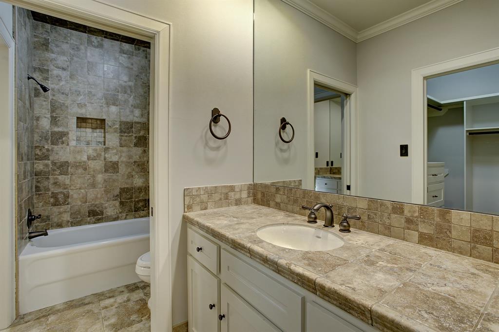 2315 3 Bolsover Street, Houston, Texas 77005, 4 Bedrooms Bedrooms, 14 Rooms Rooms,5 BathroomsBathrooms,Single-family,For Sale,Bolsover,64534955