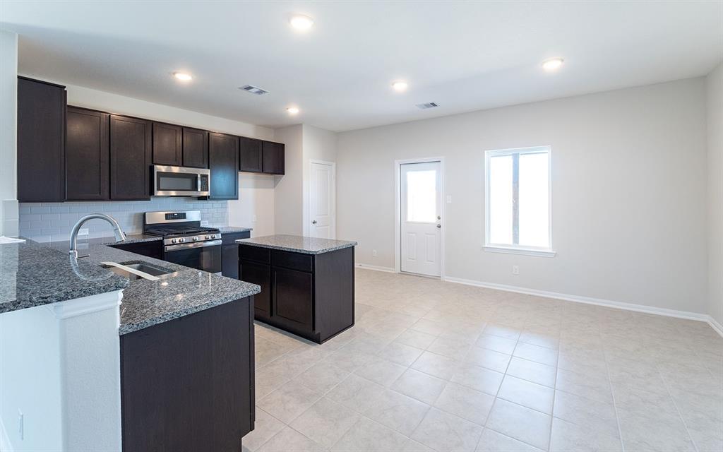 4615 2 Painted Bunting Lane, Baytown, Texas 77521, 4 Bedrooms Bedrooms, 9 Rooms Rooms,2 BathroomsBathrooms,Single-family,For Sale,Painted Bunting,56982205