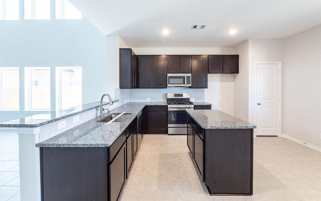 4615 2 Painted Bunting Lane, Baytown, Texas 77521, 4 Bedrooms Bedrooms, 9 Rooms Rooms,2 BathroomsBathrooms,Single-family,For Sale,Painted Bunting,56982205