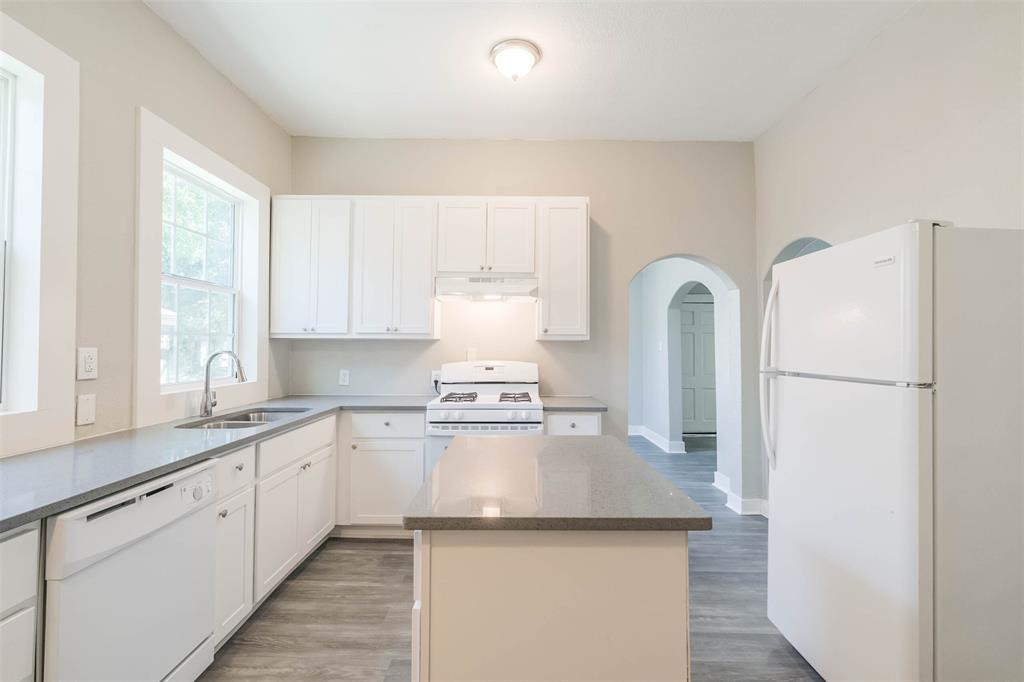 3876 1 Rosedale Street, Houston, Texas 77004, 3 Bedrooms Bedrooms, 7 Rooms Rooms,2 BathroomsBathrooms,Single-family,For Sale,Rosedale,52020291