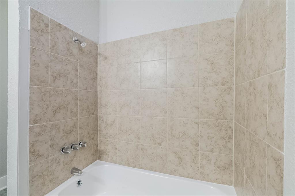 3876 1 Rosedale Street, Houston, Texas 77004, 3 Bedrooms Bedrooms, 7 Rooms Rooms,2 BathroomsBathrooms,Single-family,For Sale,Rosedale,52020291