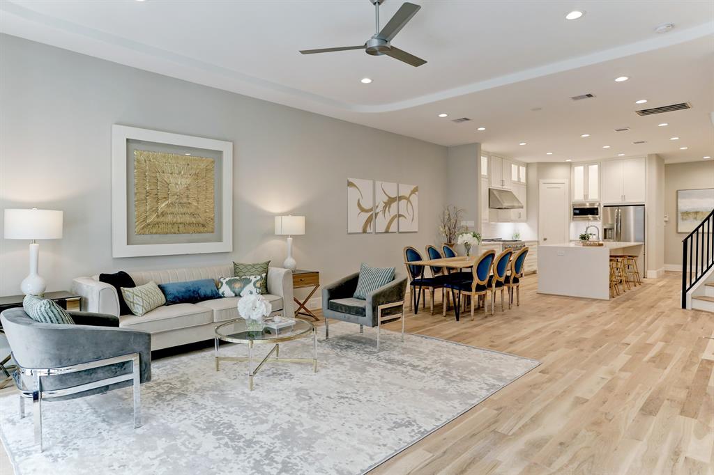 306 3 Asbury Street, Houston, Texas 77007, 3 Bedrooms Bedrooms, 10 Rooms Rooms,3 BathroomsBathrooms,Single-family,For Sale,Asbury,65574597