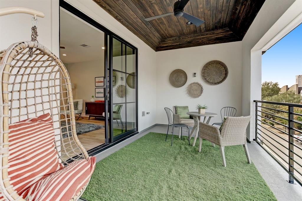306 3 Asbury Street, Houston, Texas 77007, 3 Bedrooms Bedrooms, 10 Rooms Rooms,3 BathroomsBathrooms,Single-family,For Sale,Asbury,65574597
