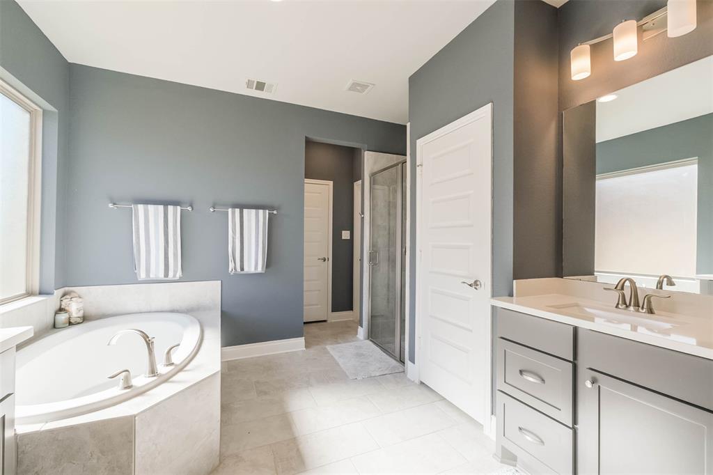 4303 2 Tupelo Leaf Court, Manvel, Texas 77578, 4 Bedrooms Bedrooms, 15 Rooms Rooms,3 BathroomsBathrooms,Single-family,For Sale,Tupelo Leaf,52095017