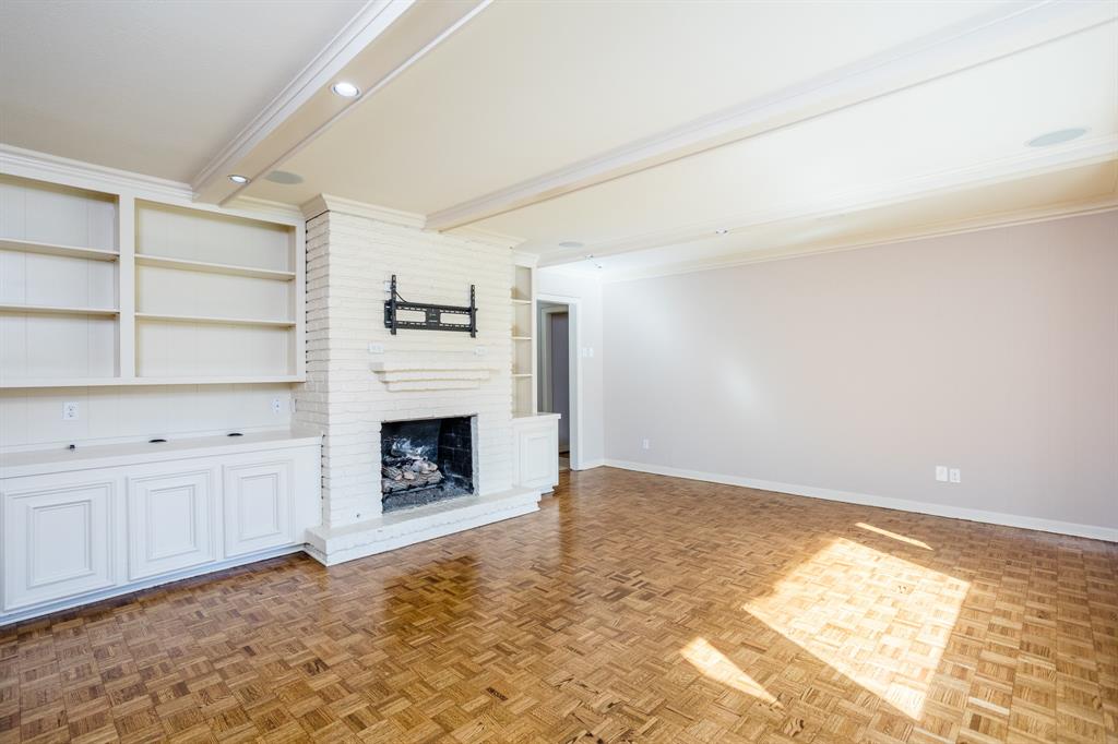 5243 1 Wigton Drive, Houston, Texas 77096, 3 Bedrooms Bedrooms, 9 Rooms Rooms,2 BathroomsBathrooms,Single-family,For Sale,Wigton,58815965