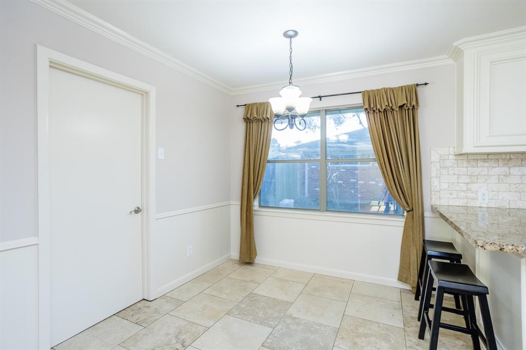 5243 1 Wigton Drive, Houston, Texas 77096, 3 Bedrooms Bedrooms, 9 Rooms Rooms,2 BathroomsBathrooms,Single-family,For Sale,Wigton,58815965