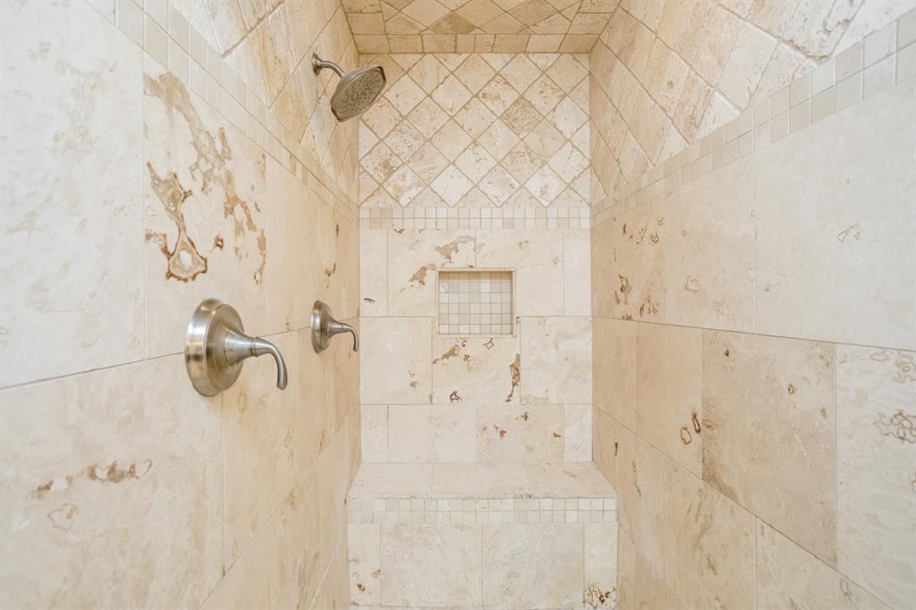 5243 1 Wigton Drive, Houston, Texas 77096, 3 Bedrooms Bedrooms, 9 Rooms Rooms,2 BathroomsBathrooms,Single-family,For Sale,Wigton,58815965