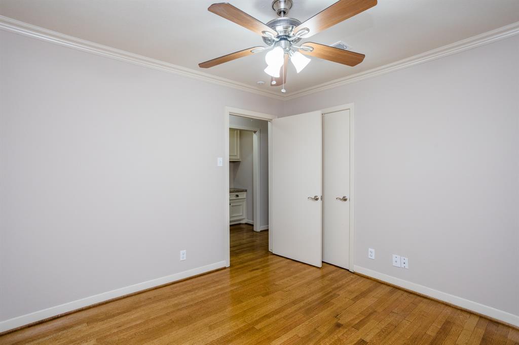5243 1 Wigton Drive, Houston, Texas 77096, 3 Bedrooms Bedrooms, 9 Rooms Rooms,2 BathroomsBathrooms,Single-family,For Sale,Wigton,58815965