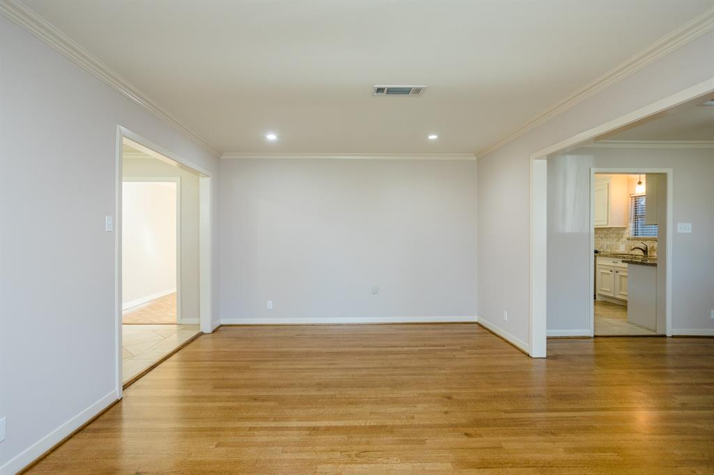 5243 1 Wigton Drive, Houston, Texas 77096, 3 Bedrooms Bedrooms, 9 Rooms Rooms,2 BathroomsBathrooms,Single-family,For Sale,Wigton,58815965