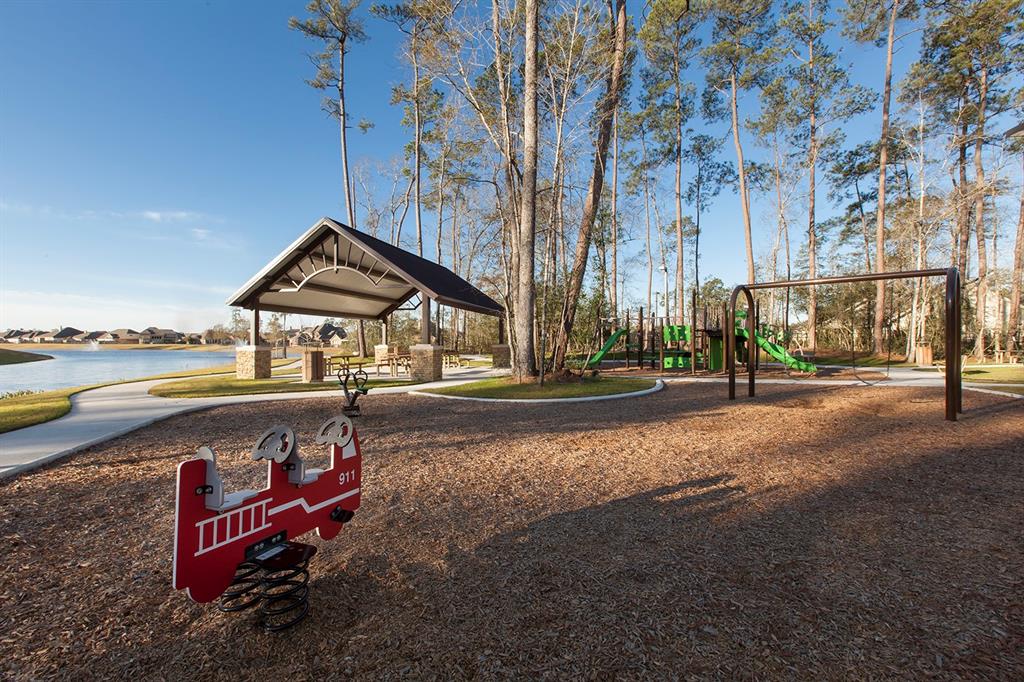 2830 1 Wilde Redbud Lane, Conroe, Texas 77385, 3 Bedrooms Bedrooms, 7 Rooms Rooms,2 BathroomsBathrooms,Single-family,For Sale,Wilde Redbud,74291278