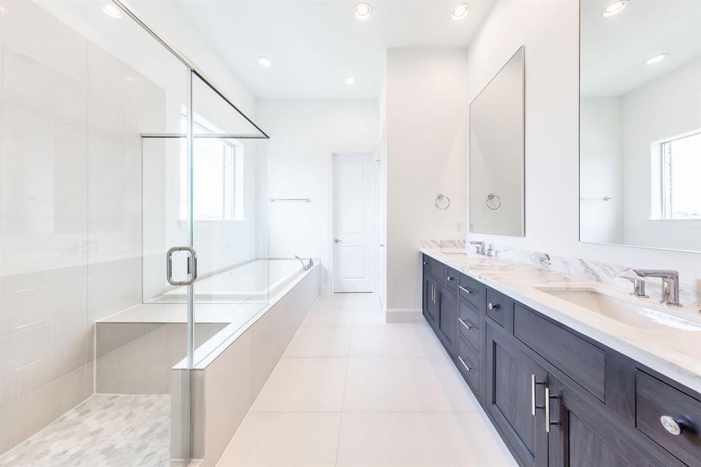4011 3 University Grove Street, Houston, Texas 77023, 3 Bedrooms Bedrooms, 6 Rooms Rooms,3 BathroomsBathrooms,Single-family,For Sale,University Grove,88265518