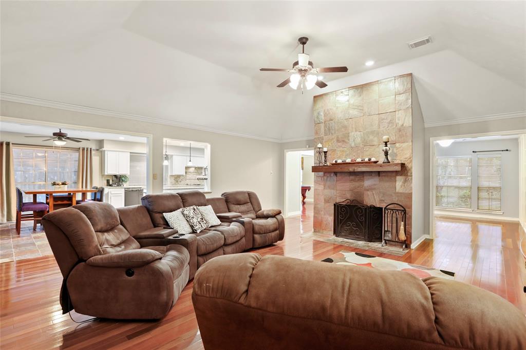 3307 1 Woodland View Drive, Kingwood, Texas 77345, 4 Bedrooms Bedrooms, 8 Rooms Rooms,2 BathroomsBathrooms,Single-family,For Sale,Woodland View,83393157