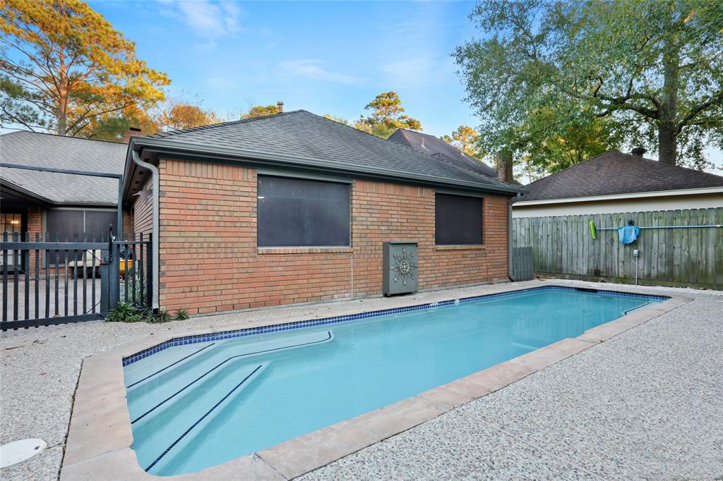 3307 1 Woodland View Drive, Kingwood, Texas 77345, 4 Bedrooms Bedrooms, 8 Rooms Rooms,2 BathroomsBathrooms,Single-family,For Sale,Woodland View,83393157