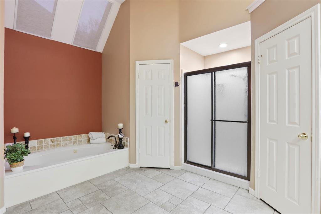 3307 1 Woodland View Drive, Kingwood, Texas 77345, 4 Bedrooms Bedrooms, 8 Rooms Rooms,2 BathroomsBathrooms,Single-family,For Sale,Woodland View,83393157