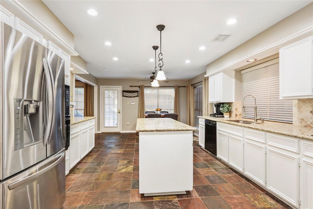 3307 1 Woodland View Drive, Kingwood, Texas 77345, 4 Bedrooms Bedrooms, 8 Rooms Rooms,2 BathroomsBathrooms,Single-family,For Sale,Woodland View,83393157