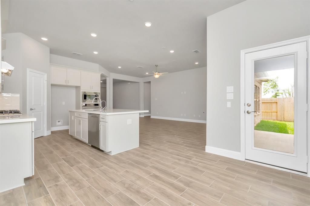 1510 1 Country Air Lane, Missouri City, Texas 77459, 4 Bedrooms Bedrooms, 7 Rooms Rooms,3 BathroomsBathrooms,Single-family,For Sale,Country Air,78629887