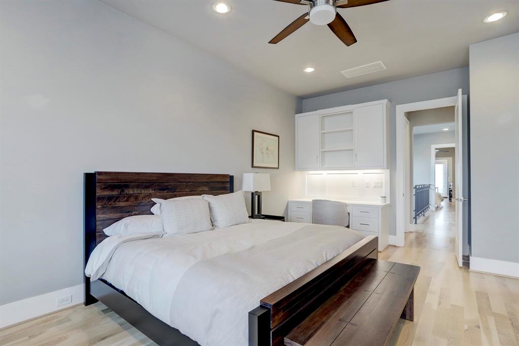 2123 3 Woodhead Street, Houston, Texas 77019, 4 Bedrooms Bedrooms, 9 Rooms Rooms,3 BathroomsBathrooms,Single-family,For Sale,Woodhead,62015103