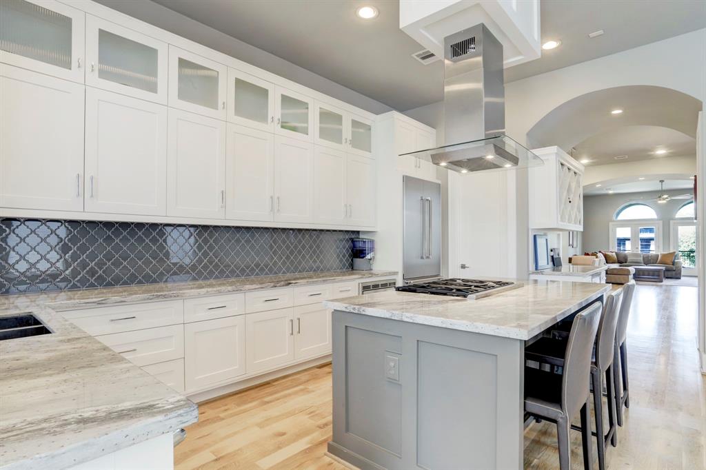 2123 3 Woodhead Street, Houston, Texas 77019, 4 Bedrooms Bedrooms, 9 Rooms Rooms,3 BathroomsBathrooms,Single-family,For Sale,Woodhead,62015103