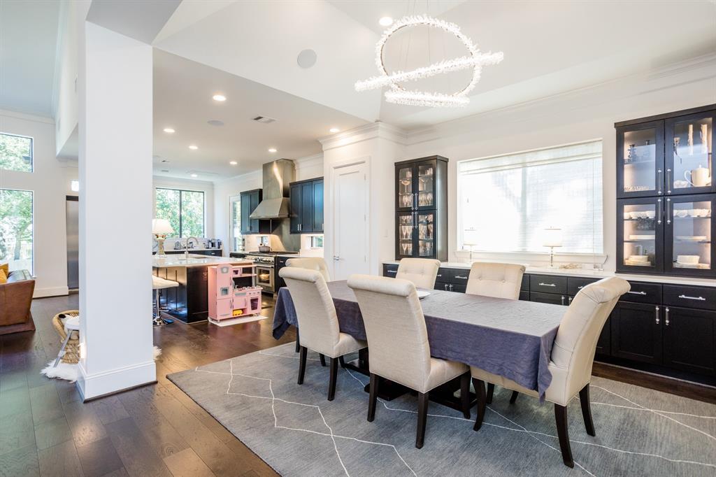 8703 2 Linkmeadow Lane, Houston, Texas 77025, 4 Bedrooms Bedrooms, 16 Rooms Rooms,4 BathroomsBathrooms,Single-family,For Sale,Linkmeadow,58561793