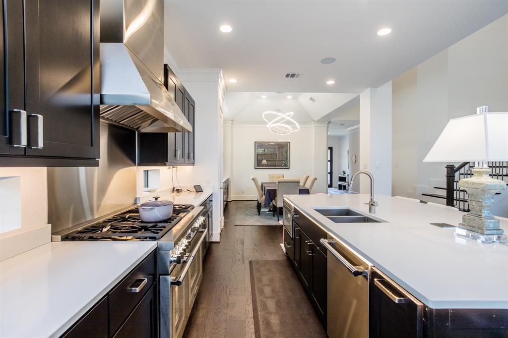 8703 2 Linkmeadow Lane, Houston, Texas 77025, 4 Bedrooms Bedrooms, 16 Rooms Rooms,4 BathroomsBathrooms,Single-family,For Sale,Linkmeadow,58561793