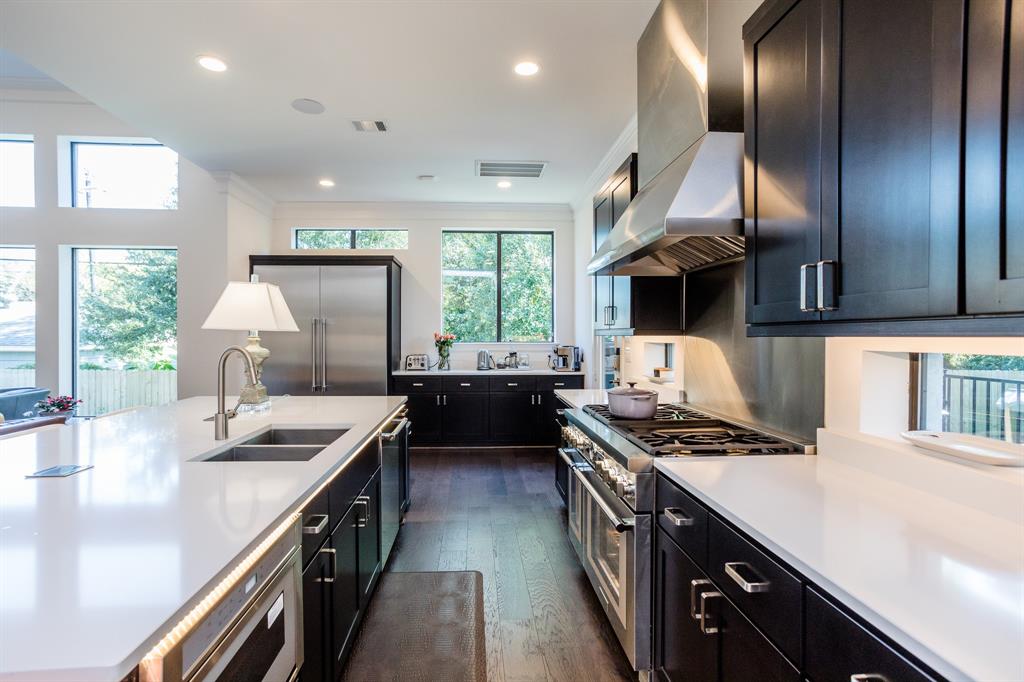 8703 2 Linkmeadow Lane, Houston, Texas 77025, 4 Bedrooms Bedrooms, 16 Rooms Rooms,4 BathroomsBathrooms,Single-family,For Sale,Linkmeadow,58561793