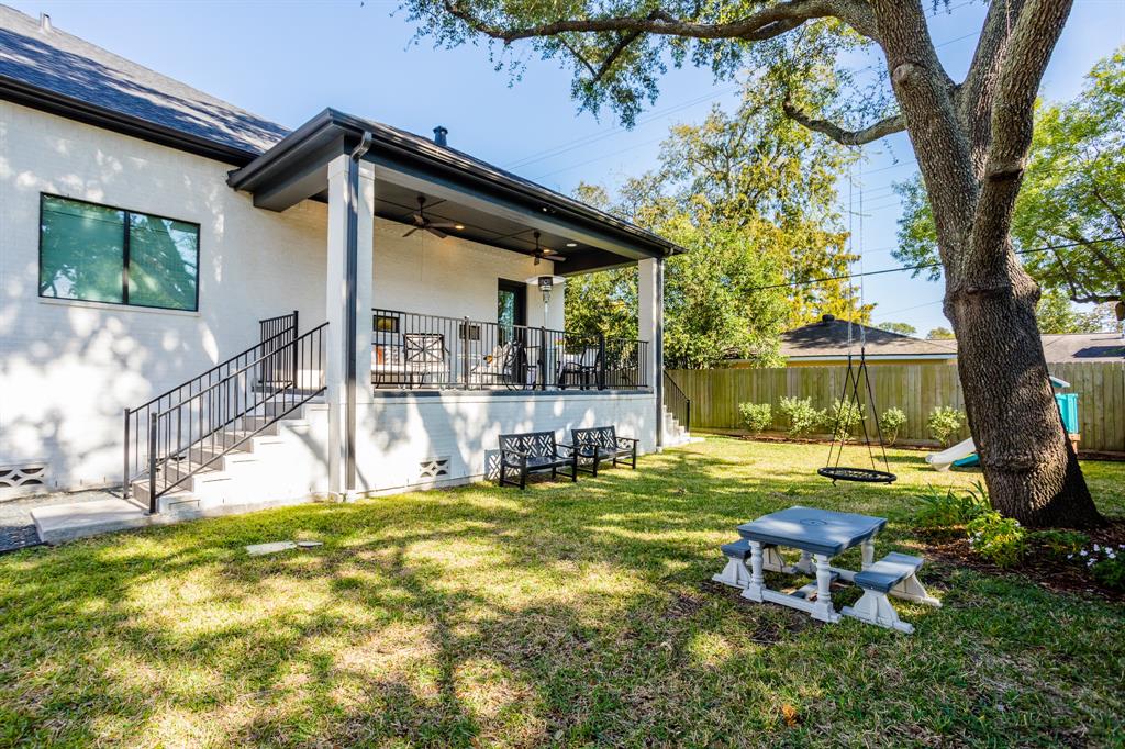 8703 2 Linkmeadow Lane, Houston, Texas 77025, 4 Bedrooms Bedrooms, 16 Rooms Rooms,4 BathroomsBathrooms,Single-family,For Sale,Linkmeadow,58561793