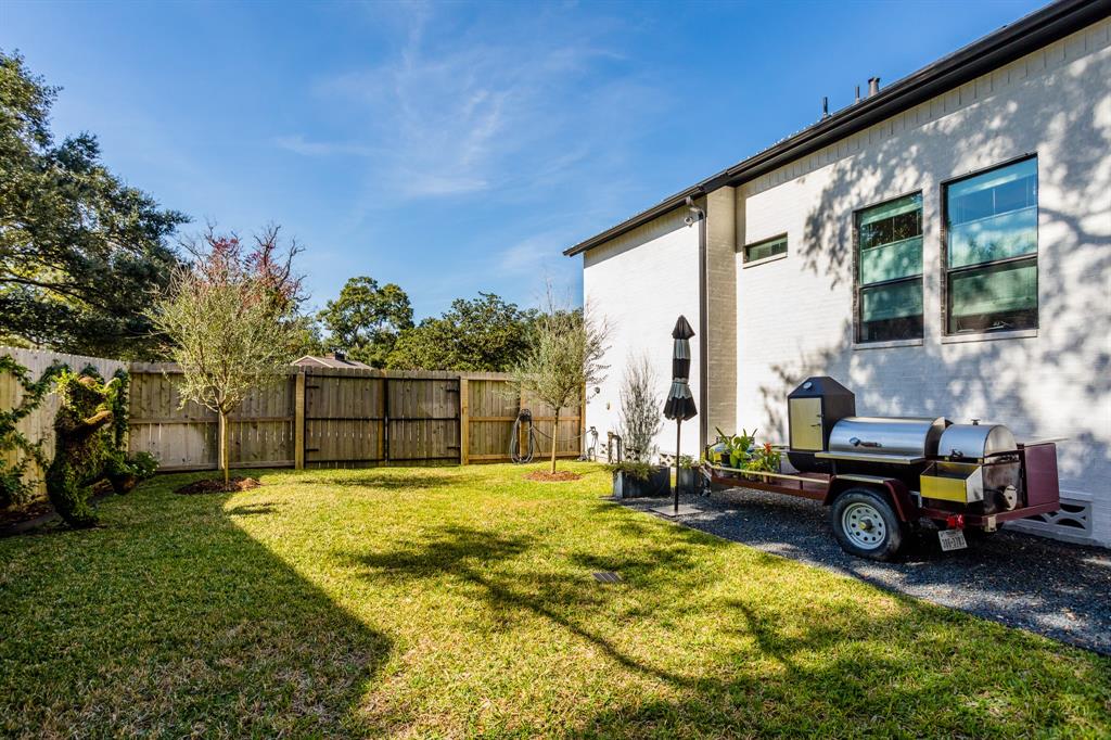 8703 2 Linkmeadow Lane, Houston, Texas 77025, 4 Bedrooms Bedrooms, 16 Rooms Rooms,4 BathroomsBathrooms,Single-family,For Sale,Linkmeadow,58561793