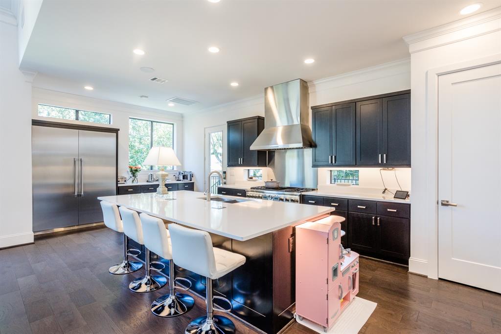 8703 2 Linkmeadow Lane, Houston, Texas 77025, 4 Bedrooms Bedrooms, 16 Rooms Rooms,4 BathroomsBathrooms,Single-family,For Sale,Linkmeadow,58561793