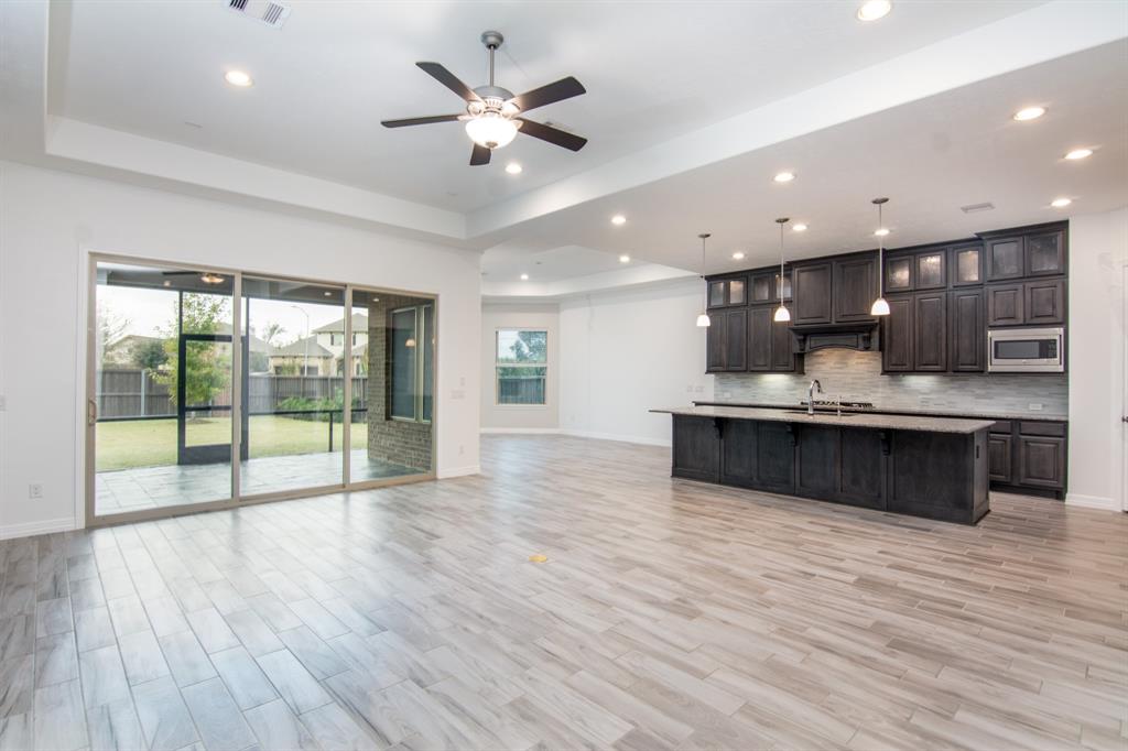 11002 1 Flanker Way, Richmond, Texas 77407, 3 Bedrooms Bedrooms, 11 Rooms Rooms,3 BathroomsBathrooms,Single-family,For Sale,Flanker Way,86766562