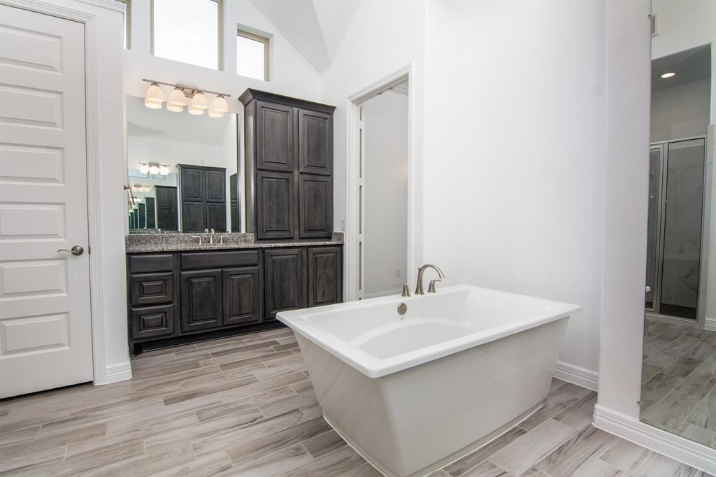 11002 1 Flanker Way, Richmond, Texas 77407, 3 Bedrooms Bedrooms, 11 Rooms Rooms,3 BathroomsBathrooms,Single-family,For Sale,Flanker Way,86766562