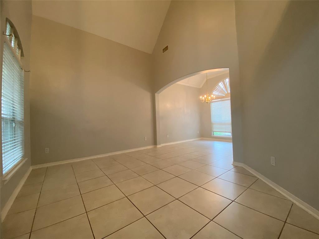 16627 2 Cobbler Crossing Drive, Sugar Land, Texas 77498, 3 Bedrooms Bedrooms, 4 Rooms Rooms,2 BathroomsBathrooms,Single-family,For Sale,Cobbler Crossing,26204714