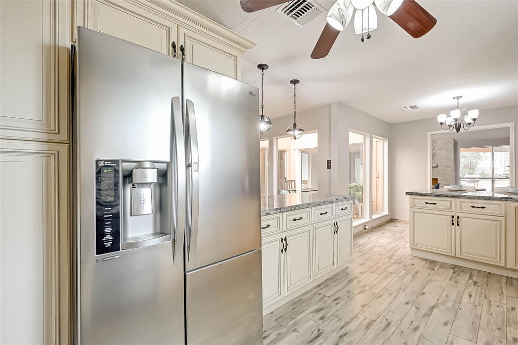 1075 1 Red Rock Canyon Drive, Katy, Texas 77450, 4 Bedrooms Bedrooms, 8 Rooms Rooms,2 BathroomsBathrooms,Single-family,For Sale,Red Rock Canyon,89451025