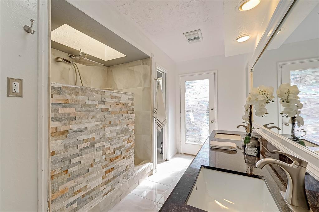 1075 1 Red Rock Canyon Drive, Katy, Texas 77450, 4 Bedrooms Bedrooms, 8 Rooms Rooms,2 BathroomsBathrooms,Single-family,For Sale,Red Rock Canyon,89451025