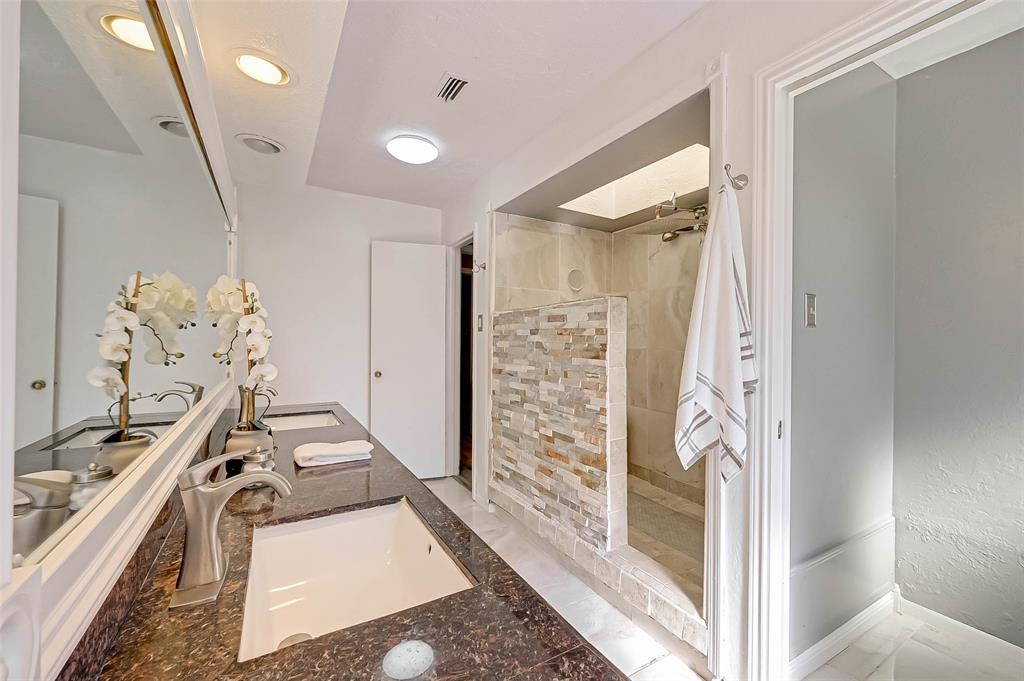 1075 1 Red Rock Canyon Drive, Katy, Texas 77450, 4 Bedrooms Bedrooms, 8 Rooms Rooms,2 BathroomsBathrooms,Single-family,For Sale,Red Rock Canyon,89451025