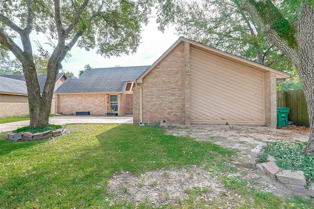1075 1 Red Rock Canyon Drive, Katy, Texas 77450, 4 Bedrooms Bedrooms, 8 Rooms Rooms,2 BathroomsBathrooms,Single-family,For Sale,Red Rock Canyon,89451025