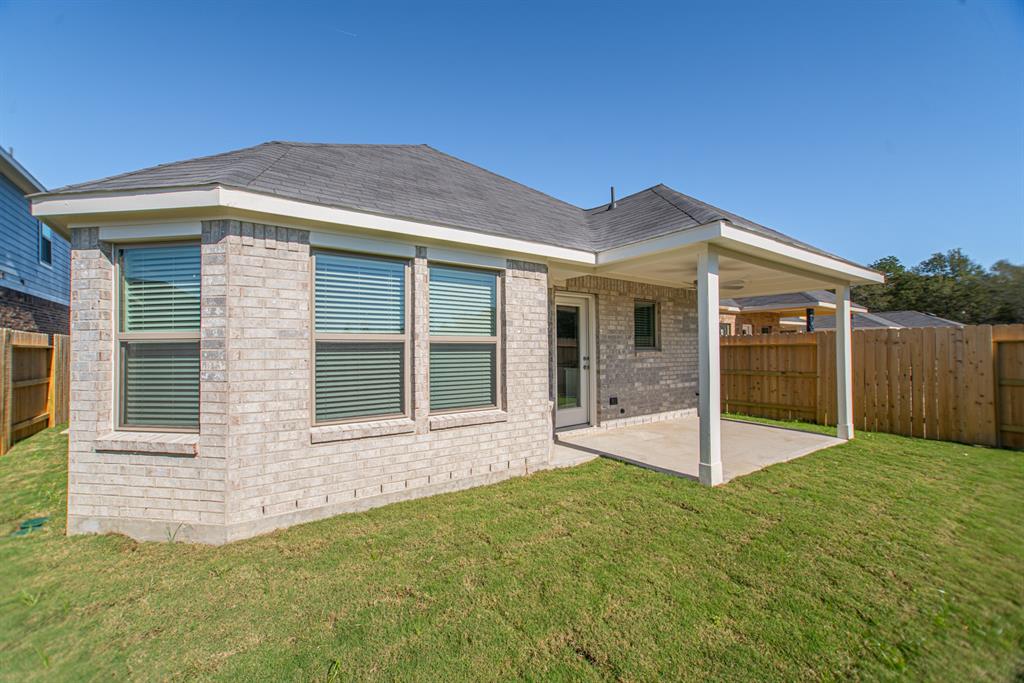 10562 1 Preserve Way, Conroe, Texas 77385, 3 Bedrooms Bedrooms, 4 Rooms Rooms,2 BathroomsBathrooms,Single-family,For Sale,Preserve Way,18140039