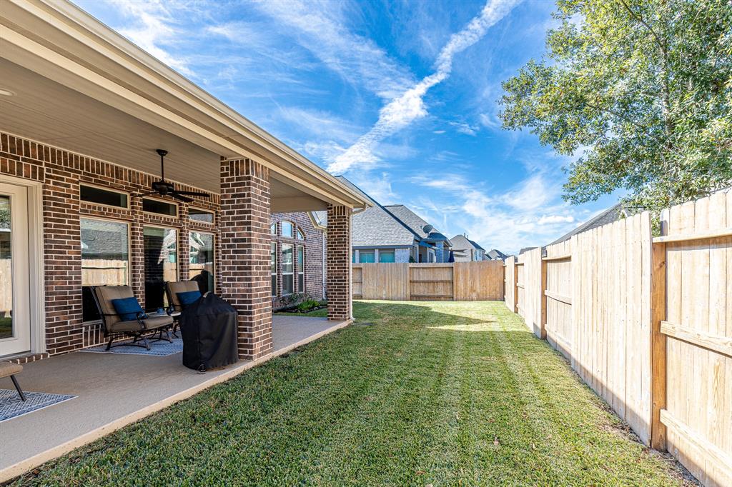 18814 1 Capalona Court, New Caney, Texas 77357, 3 Bedrooms Bedrooms, 7 Rooms Rooms,3 BathroomsBathrooms,Single-family,For Sale,Capalona,78050436