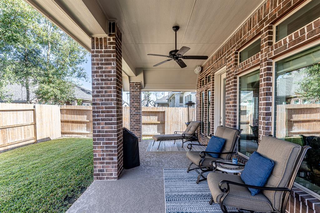 18814 1 Capalona Court, New Caney, Texas 77357, 3 Bedrooms Bedrooms, 7 Rooms Rooms,3 BathroomsBathrooms,Single-family,For Sale,Capalona,78050436