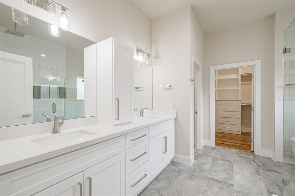5129 1 Shady Oaks Lane, Friendswood, Texas 77546, 3 Bedrooms Bedrooms, 7 Rooms Rooms,2 BathroomsBathrooms,Single-family,For Sale,Shady Oaks,83096046