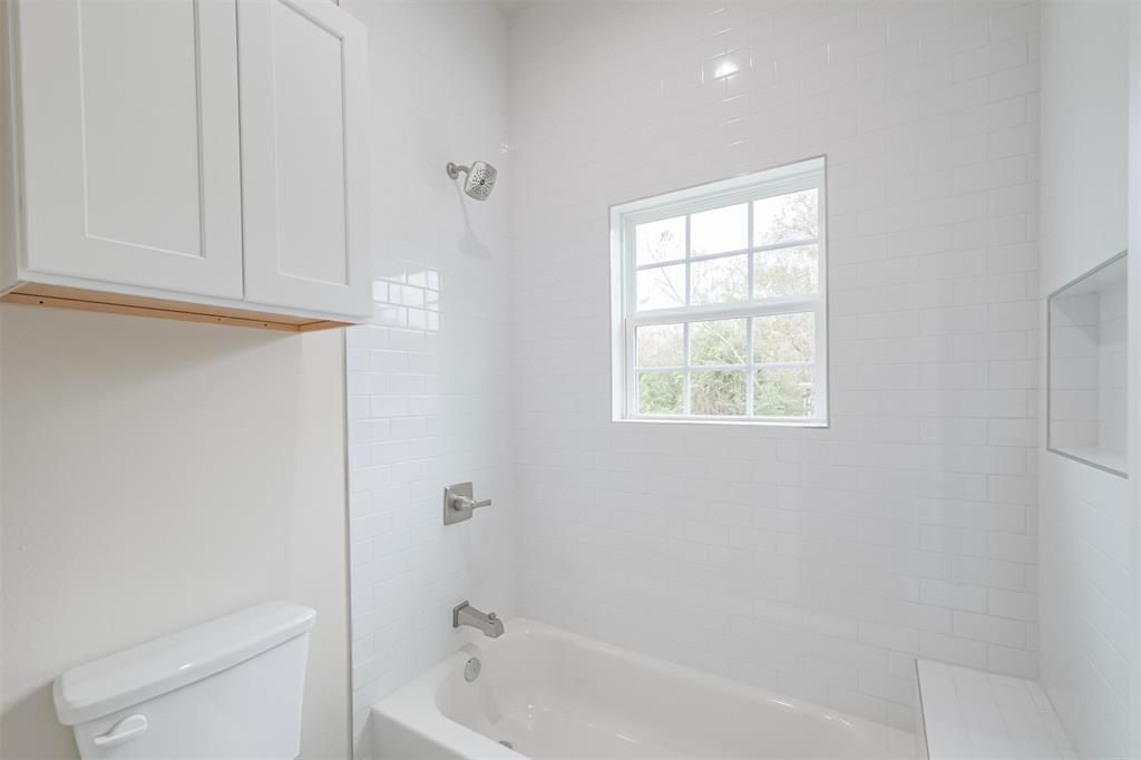 5129 1 Shady Oaks Lane, Friendswood, Texas 77546, 3 Bedrooms Bedrooms, 7 Rooms Rooms,2 BathroomsBathrooms,Single-family,For Sale,Shady Oaks,83096046