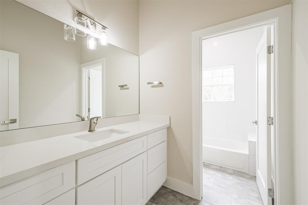 5129 1 Shady Oaks Lane, Friendswood, Texas 77546, 3 Bedrooms Bedrooms, 7 Rooms Rooms,2 BathroomsBathrooms,Single-family,For Sale,Shady Oaks,83096046