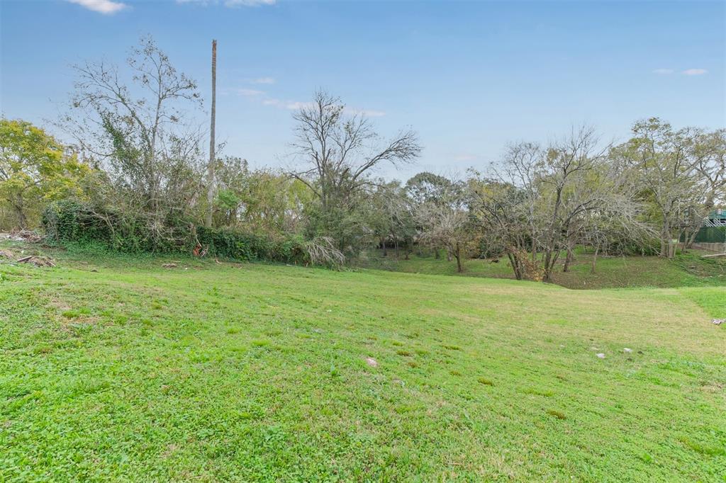 5129 1 Shady Oaks Lane, Friendswood, Texas 77546, 3 Bedrooms Bedrooms, 7 Rooms Rooms,2 BathroomsBathrooms,Single-family,For Sale,Shady Oaks,83096046