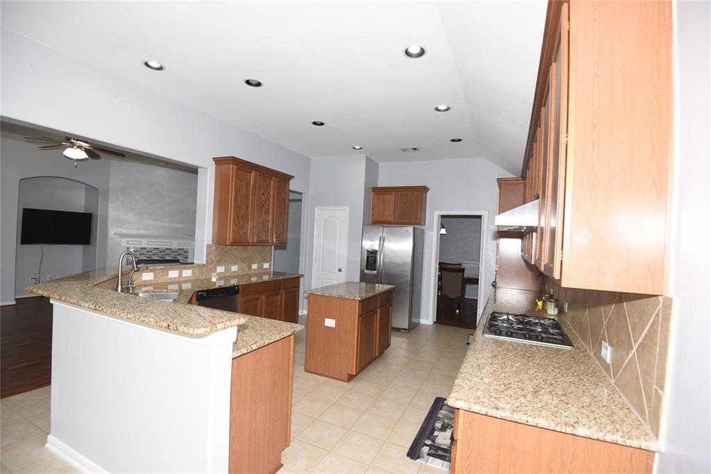 4622 1 Autumn Pine Lane, Houston, Texas 77084, 4 Bedrooms Bedrooms, 11 Rooms Rooms,2 BathroomsBathrooms,Single-family,For Sale,Autumn Pine,89930534