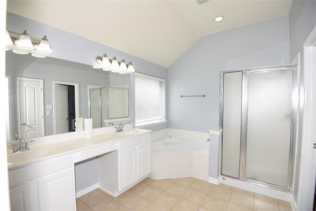 4622 1 Autumn Pine Lane, Houston, Texas 77084, 4 Bedrooms Bedrooms, 11 Rooms Rooms,2 BathroomsBathrooms,Single-family,For Sale,Autumn Pine,89930534